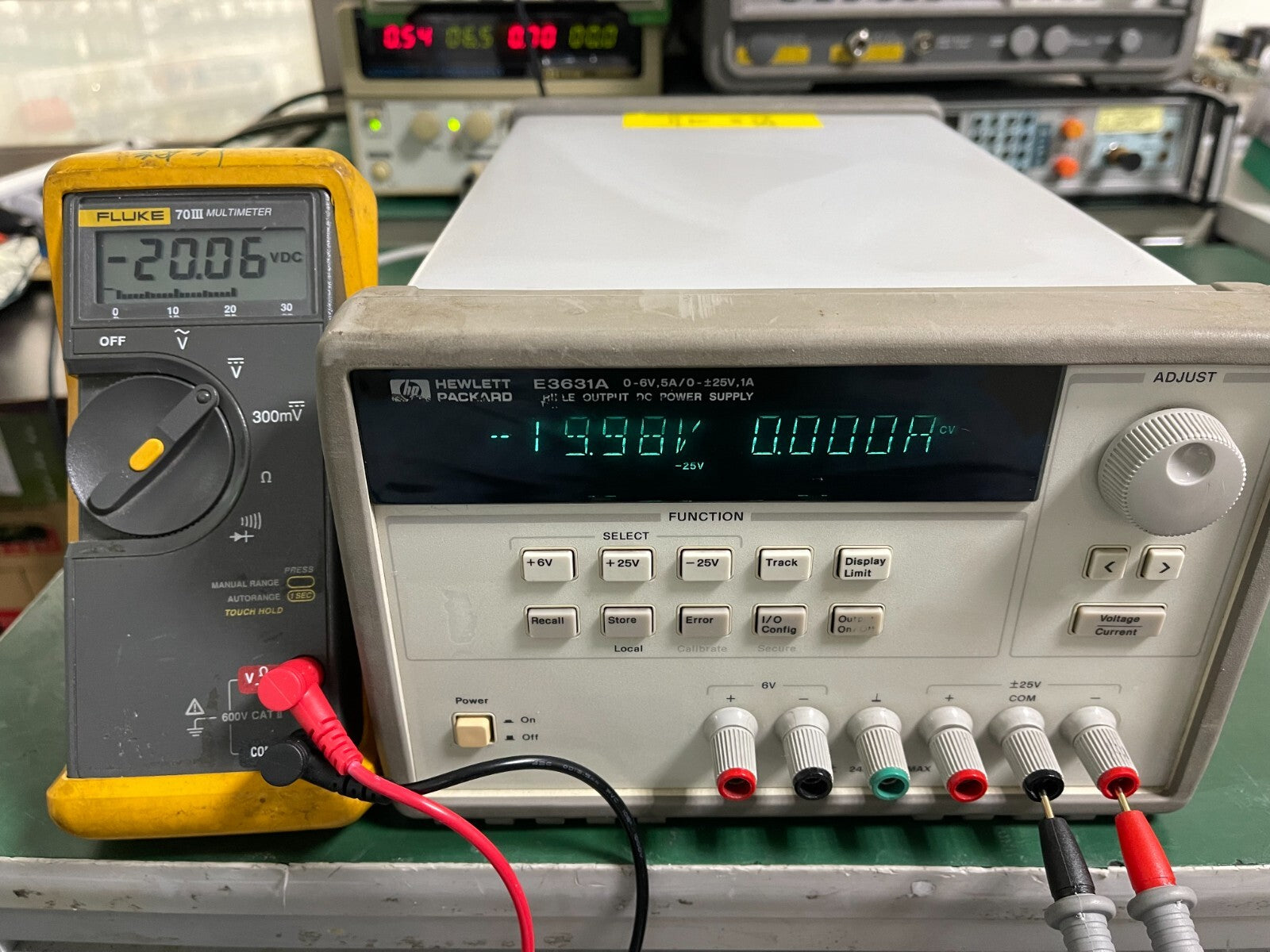 HP Agilent E3631A Triple Output DC Power Supply w/ Opt. 0E9 _6409 - XG eqpt