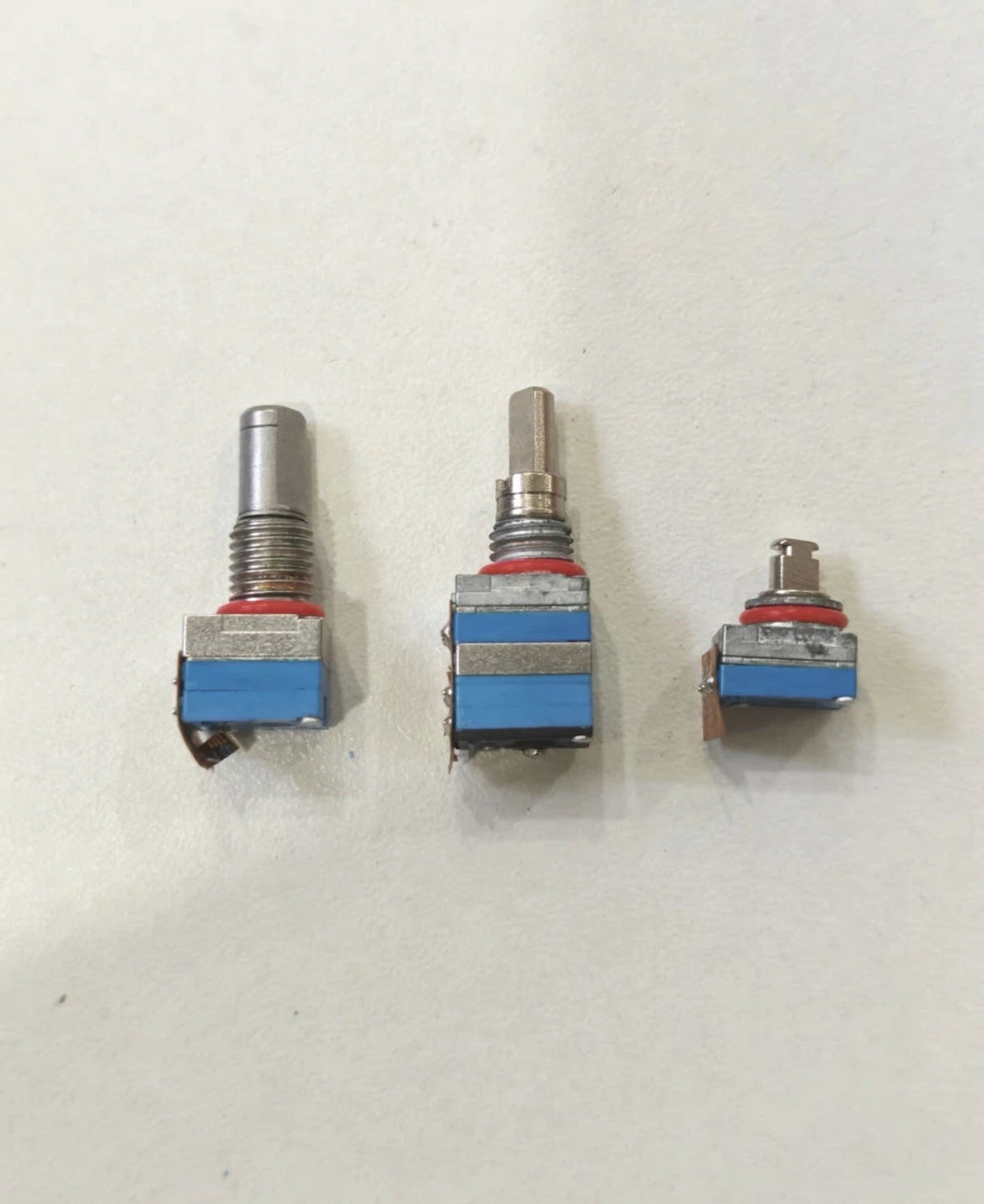 APX Potentiometer Switches - High-Quality Selection
