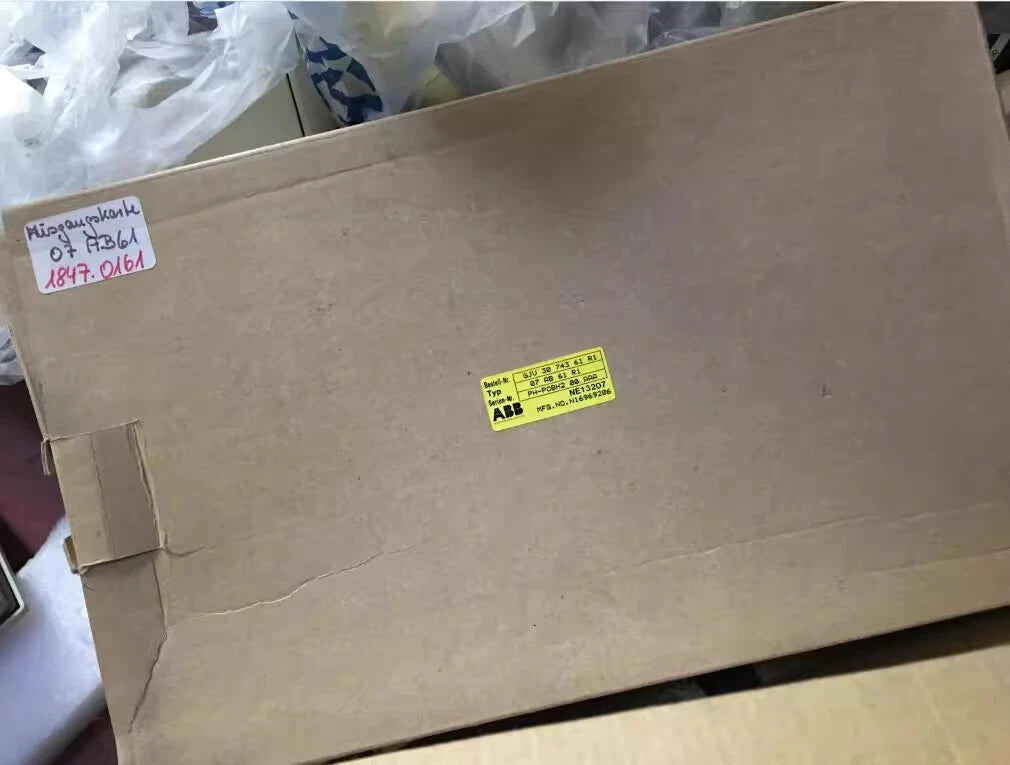 ABB Procontic 07AB61 R1/GJV 30 743 61 R1 Output Module