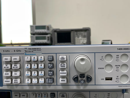 Rohde &amp; Schwarz SMA100A 9kHz - 6GHz Analog Signal Generator _ 101749