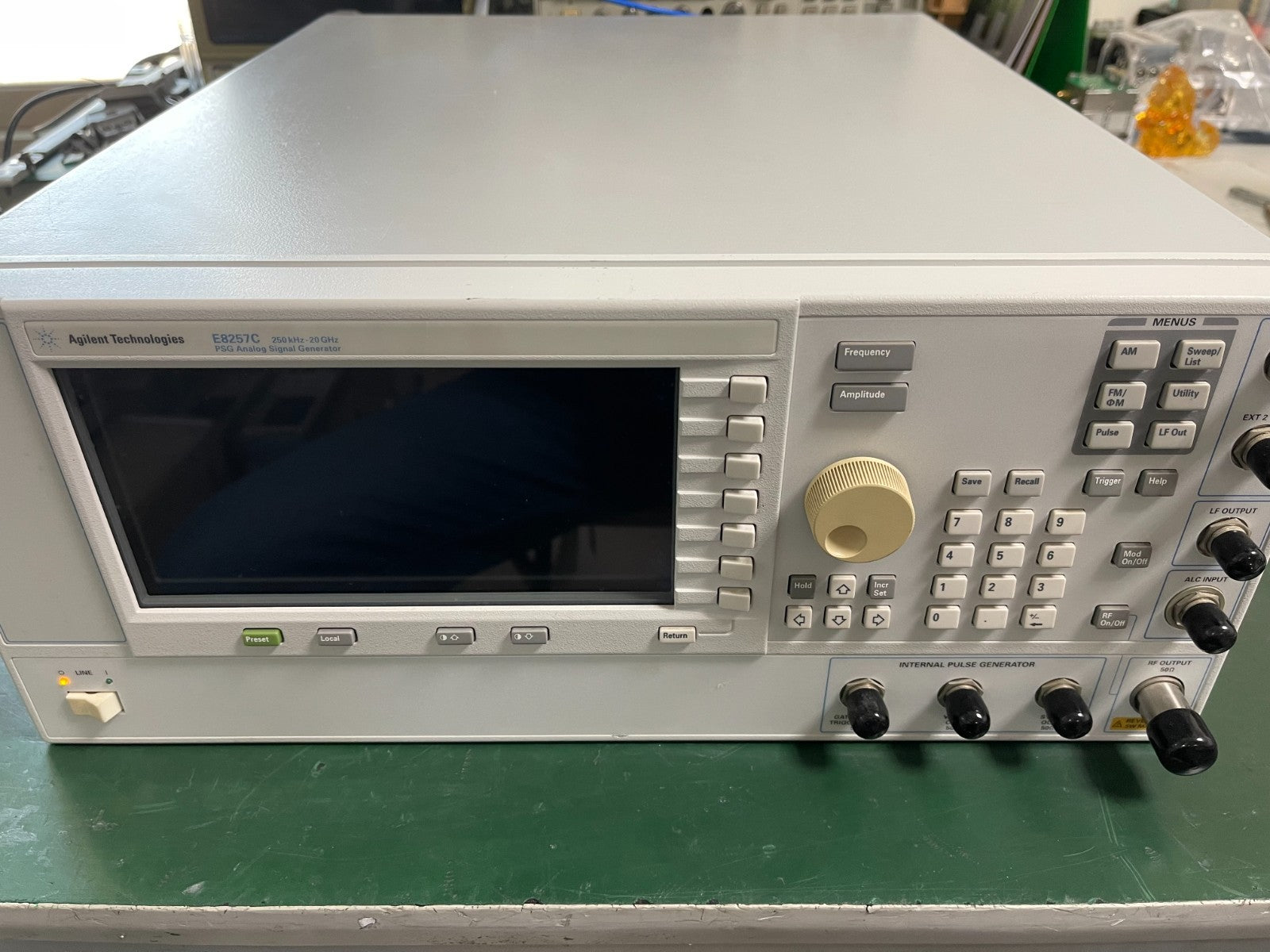 Agilent E8257C PSG Analog Signal Generator,007, 1E1, 1E6, 1EA, 1ED, 520,UNR_0468