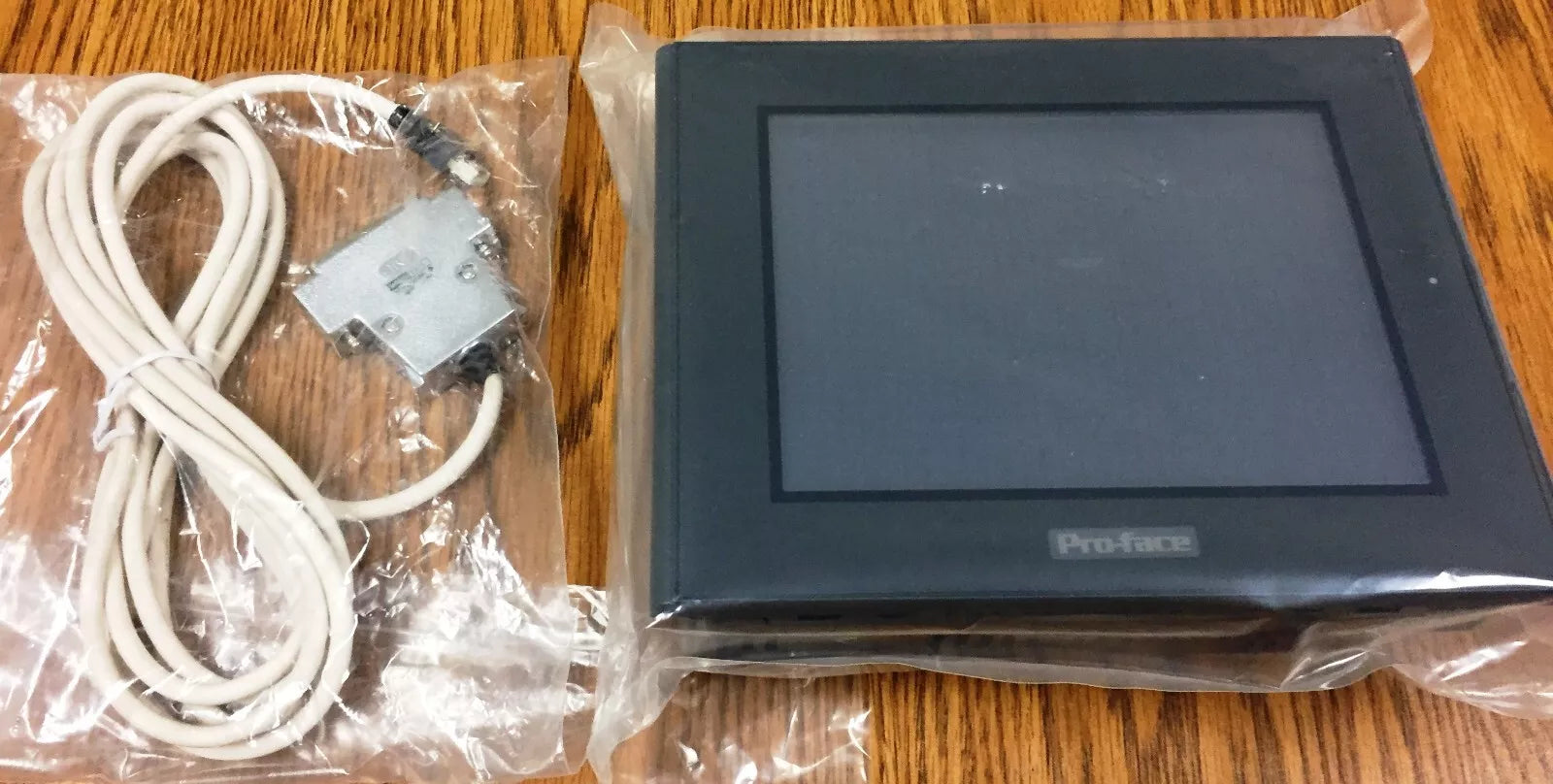 PRO-FACE Model 2880061 7 Touch Screen Control Panel