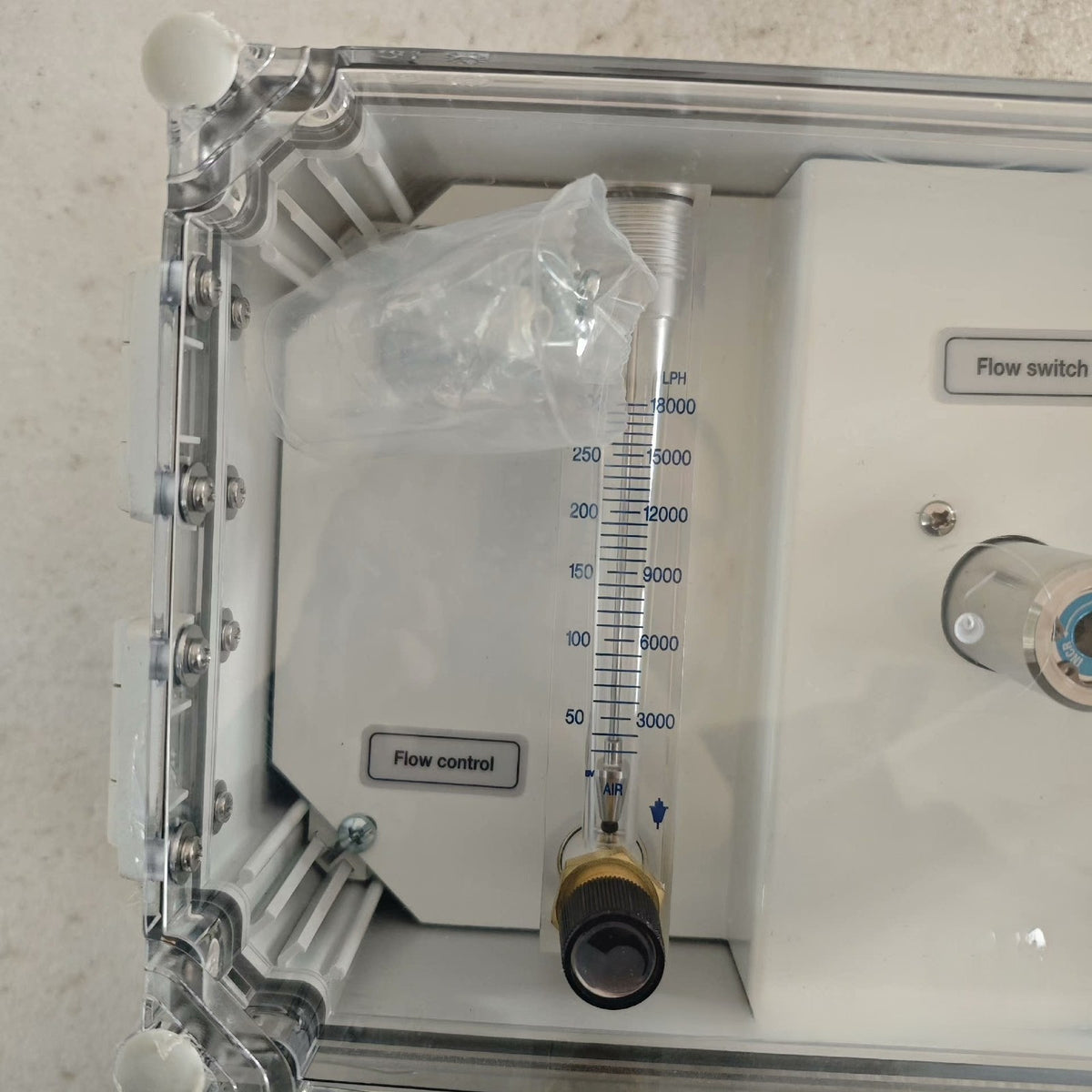 114720A Flow Meter Controller