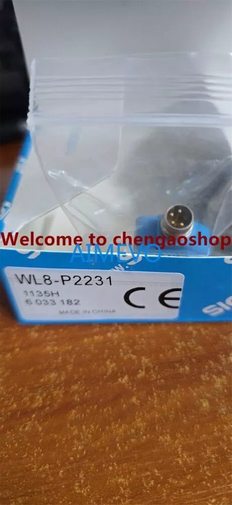 1PCS New replace For SICK WL8-P2231 6033182 Photoelectric switch sensor