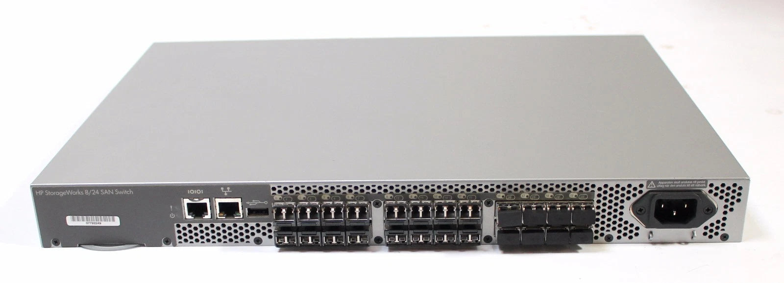 HP StorageWorks AM868A 16 Active Ports 8G SAN Switch w/ 24x AJ716A 8G SW SFPs