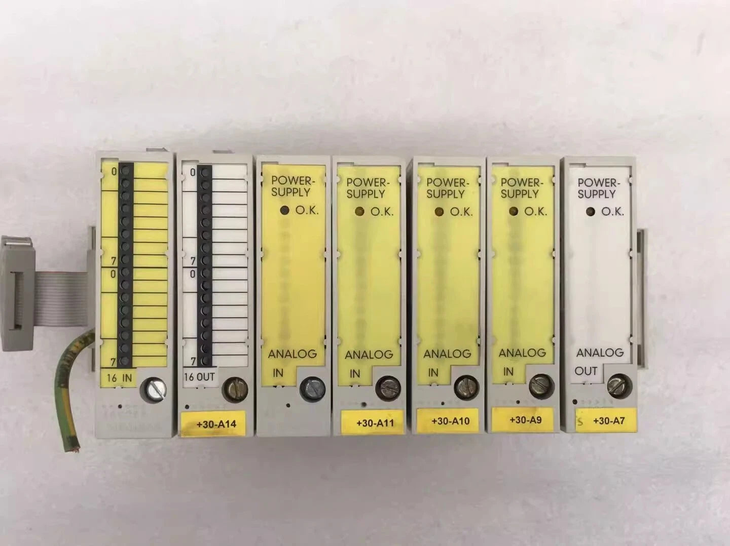 Siemens 6FC5111-0CA04-0AA0 Control Panel for Industrial Machinery