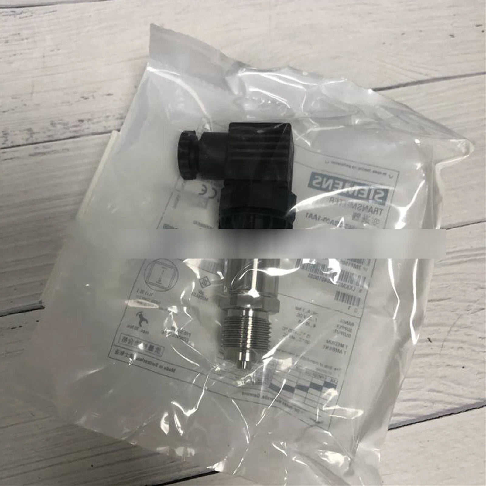 Siemens 7MF1565-3BG00-1AA1 Pressure Transmitter