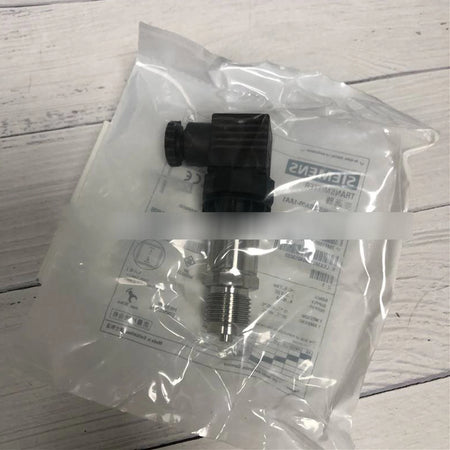 Siemens 7MF1565-3BG00-1AA1 Pressure Transmitter