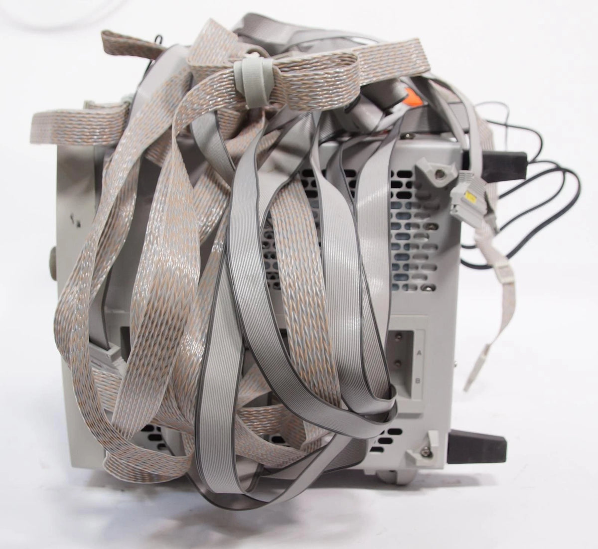 Agilent 16823A 102-Channel Portable Logic Analyzer