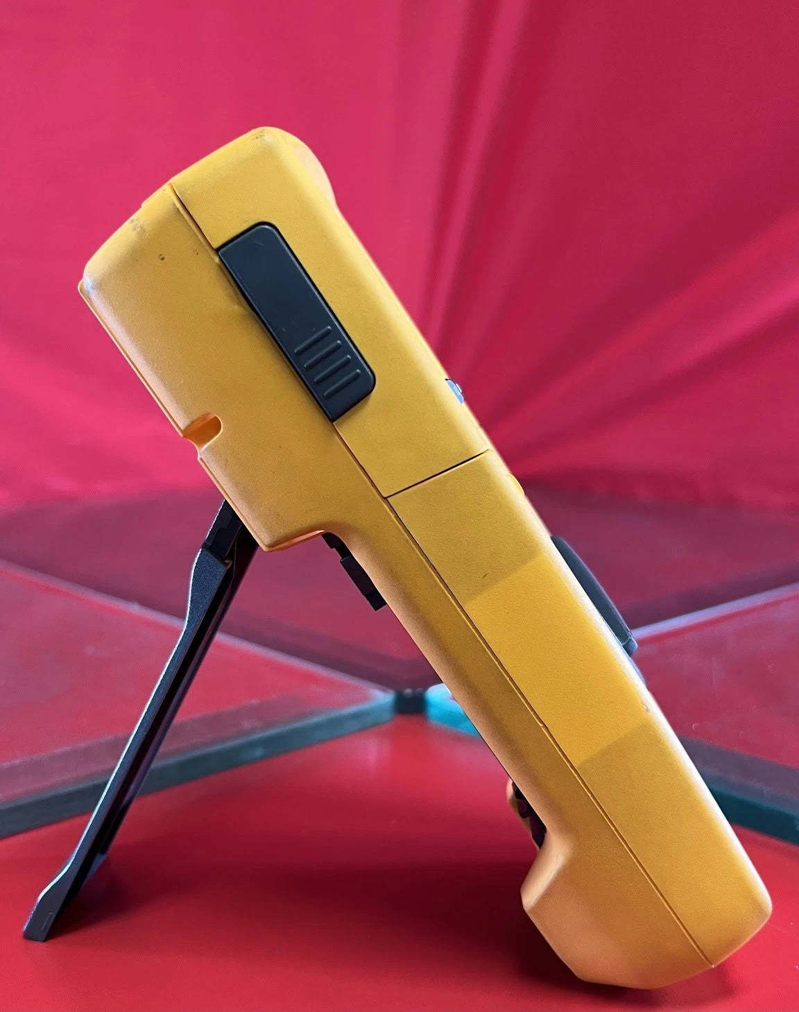 Fluke 233 Remote Display Digital Multimeter, SN 11200075