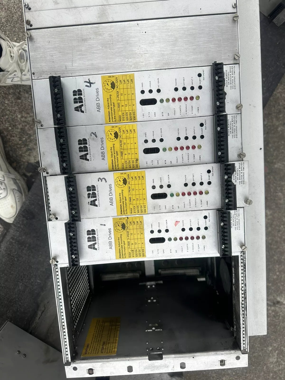 ABB DKR-E 2202 Digital Coupling Unit for Reliable Signal Transmission