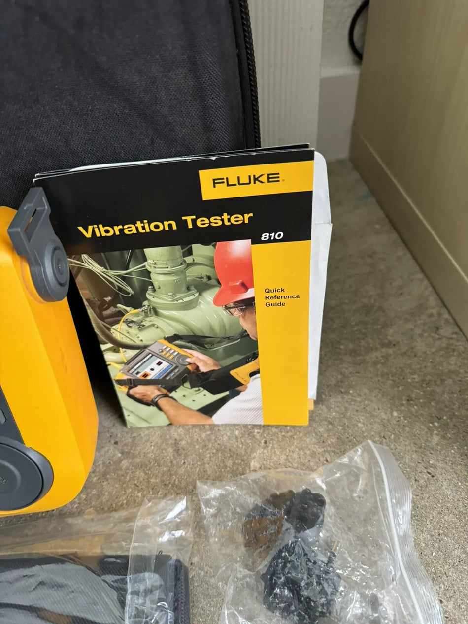 Fluke 810 Vibration Tester with Tachometer, Triaxial Accelerometer & Case