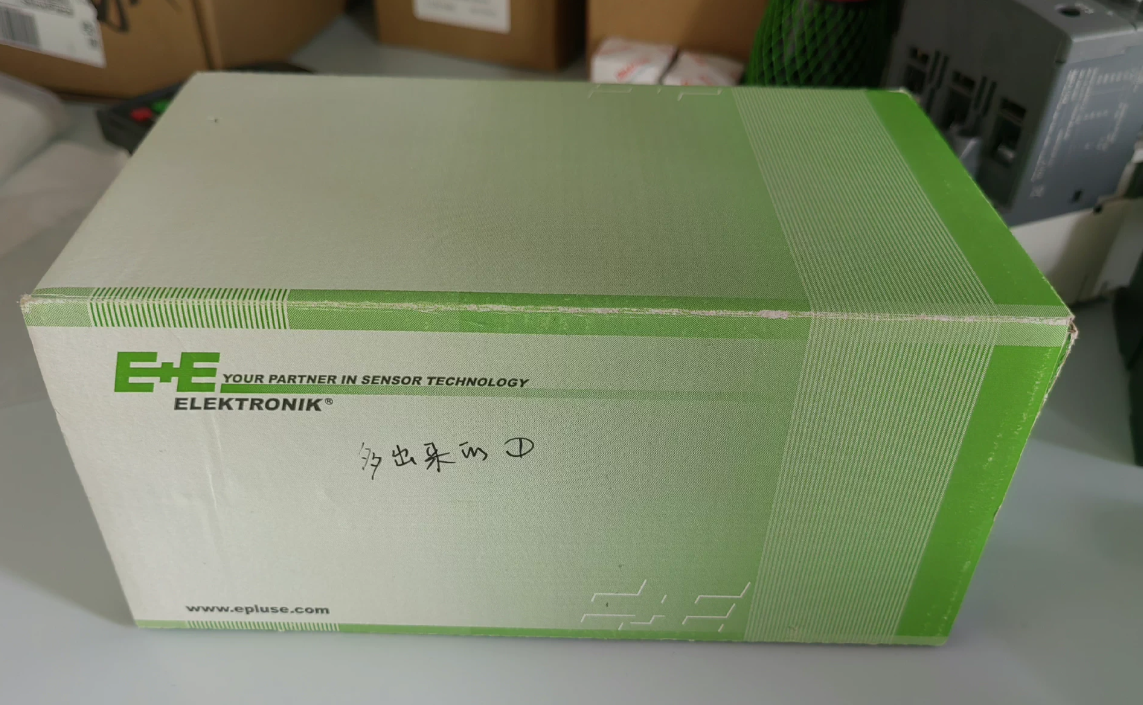 E+E EE210-M1T3A6D1SBL0SBH50 Temperature and Humidity Sensor