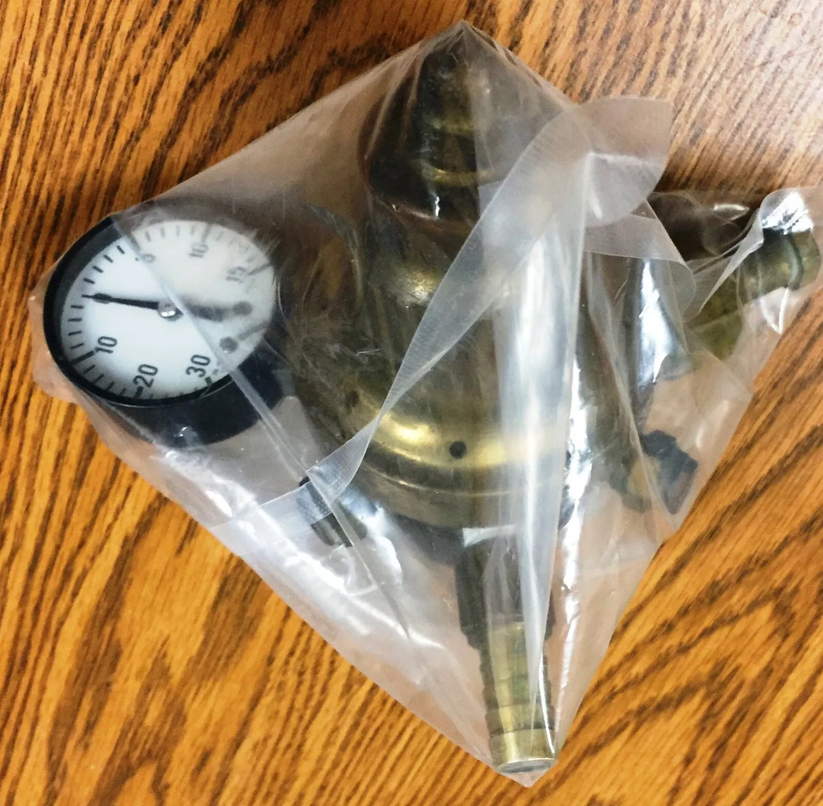National Welding Equipment P/N 765 Hydrogen Gas Regulator with 1 Gauge