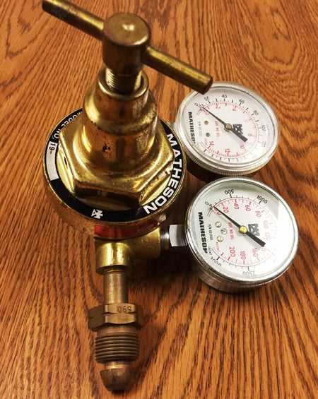 Matheson 19-590 Gas Regulator with 2 Matheson Gauges