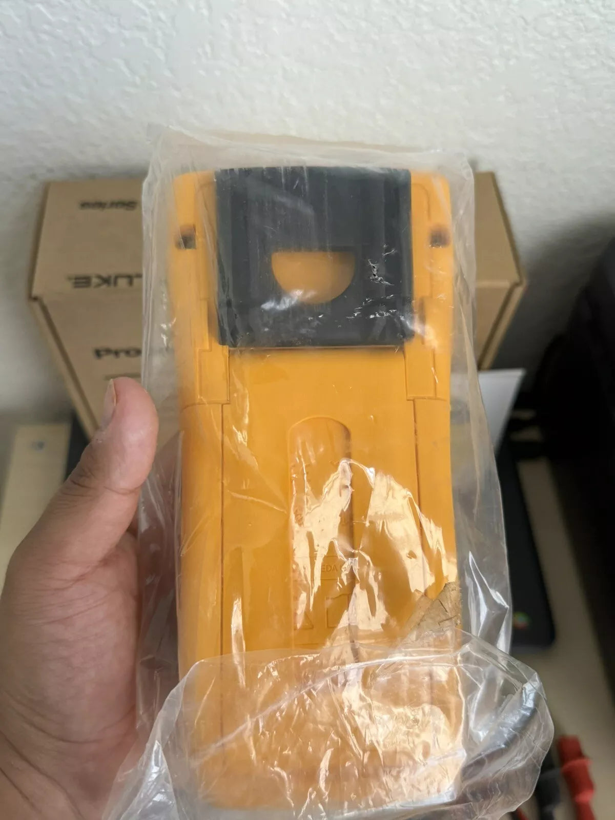 FLUKE 724 Temperature Calibrator Meter - New Sealed