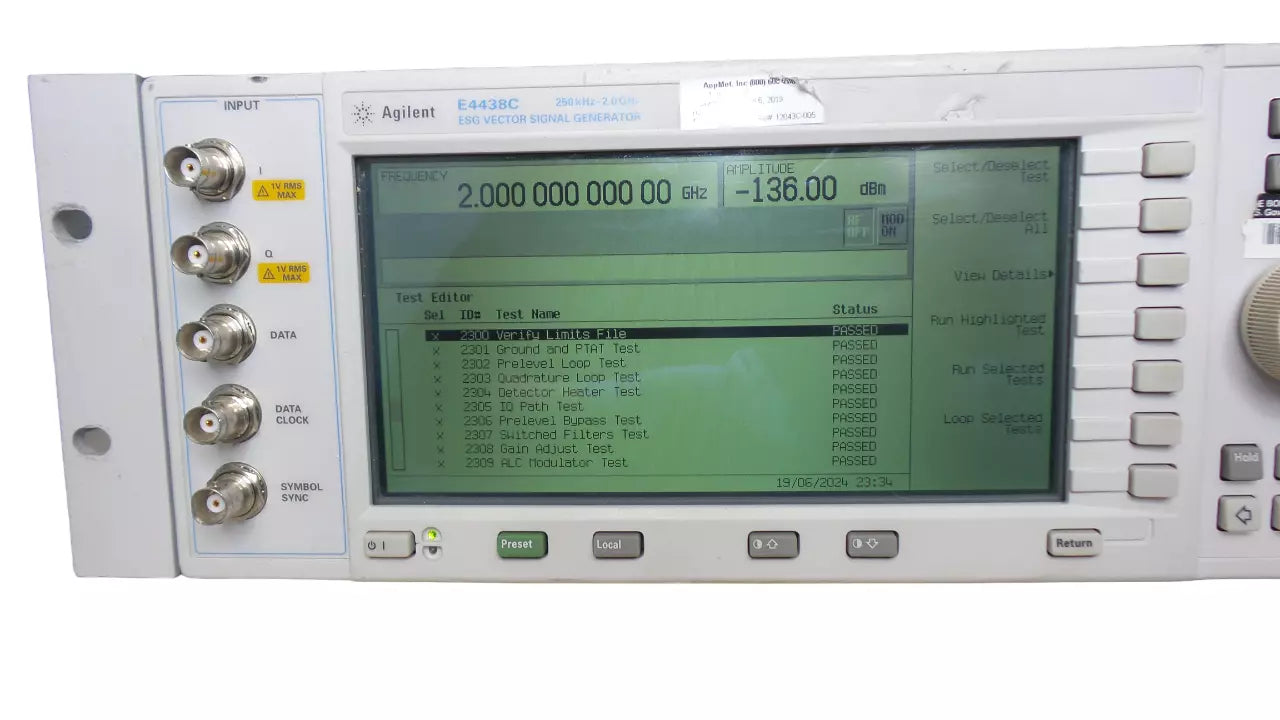 Agilent E4438C ESG Vector Signal Generator 250kHz-3.0GHz