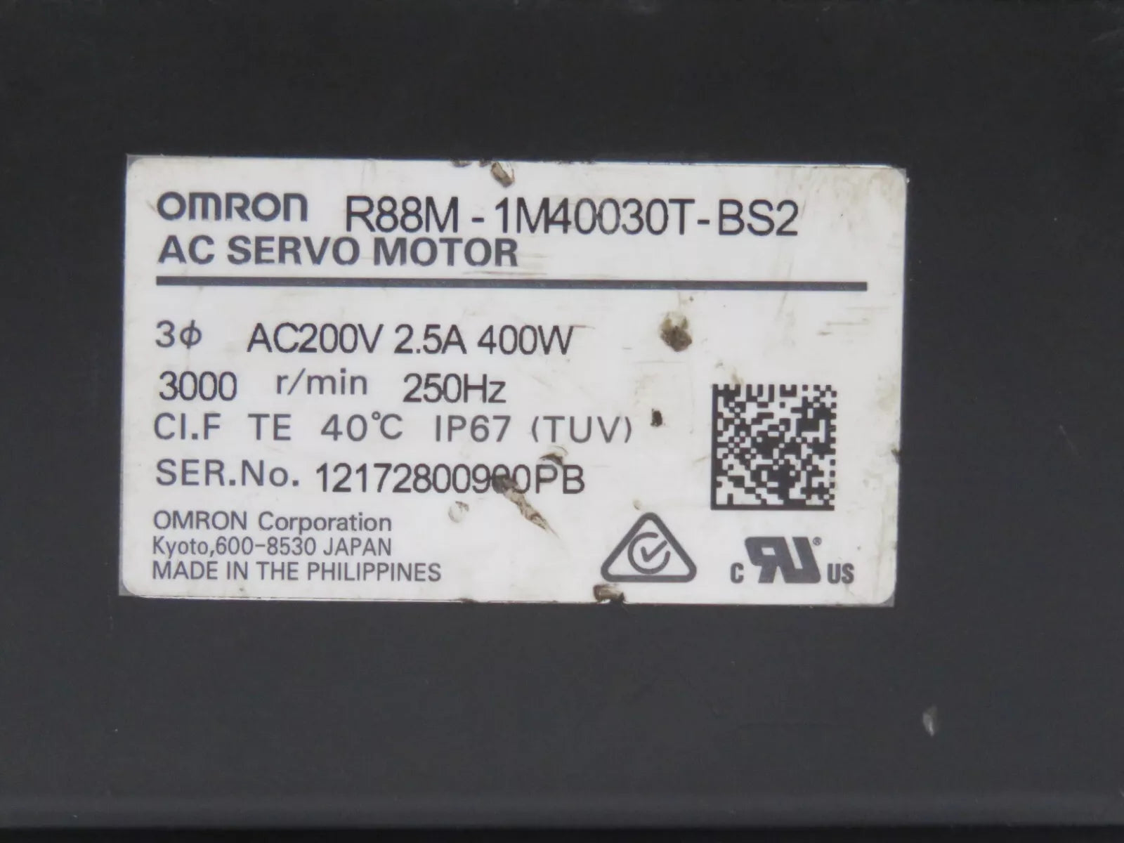 Omron R88M-1M40030T-BS2 Servo Motor Absolute Encoder 200 VAC