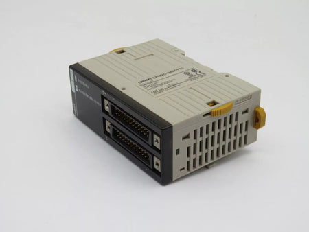 Omron CPM2C-24EDT1C I/O Expansion Unit 24VDC 5MA 0.3AMP LED Indicators