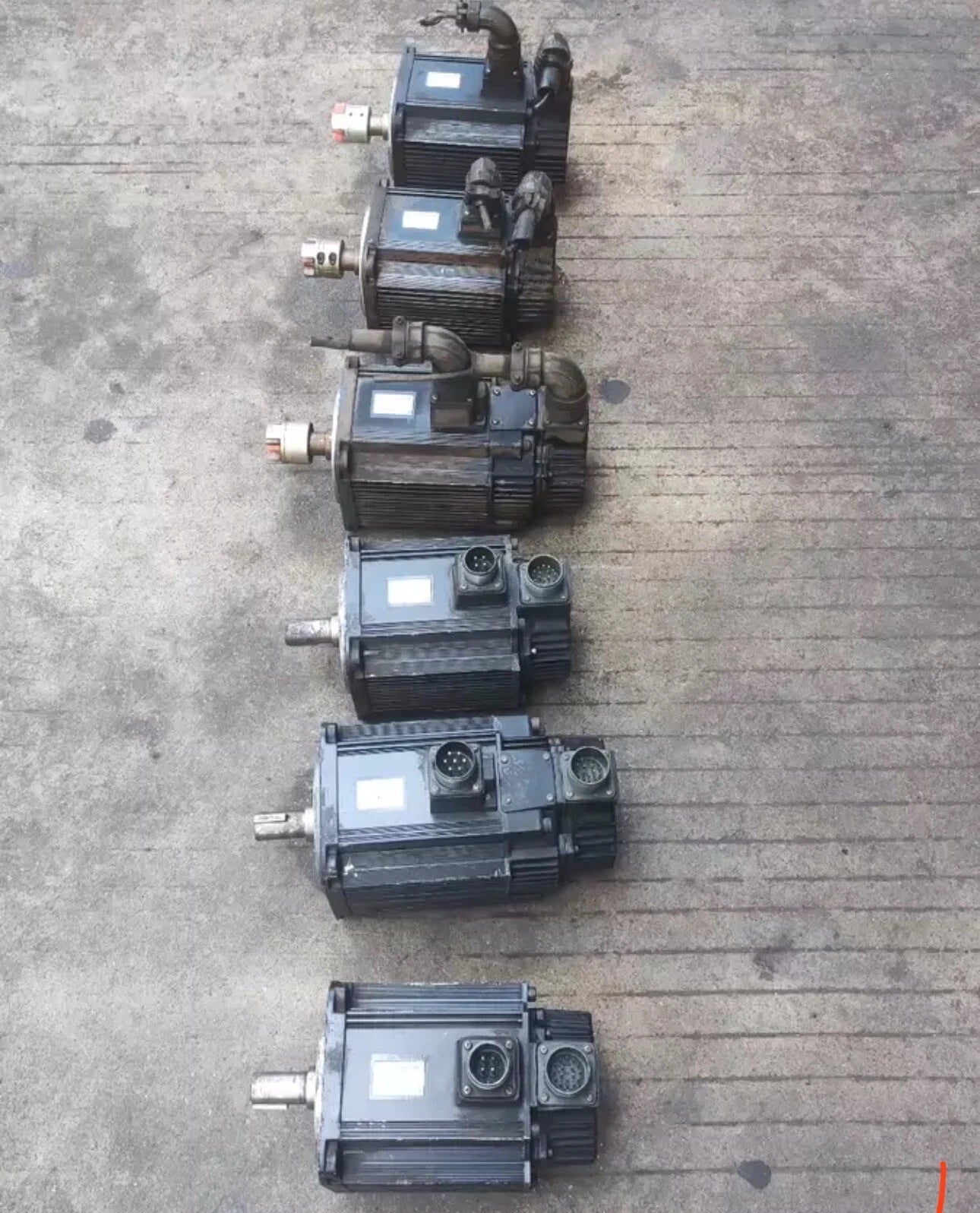 Compact 6-Axis Robot Arm SGMGH-13ACA6C