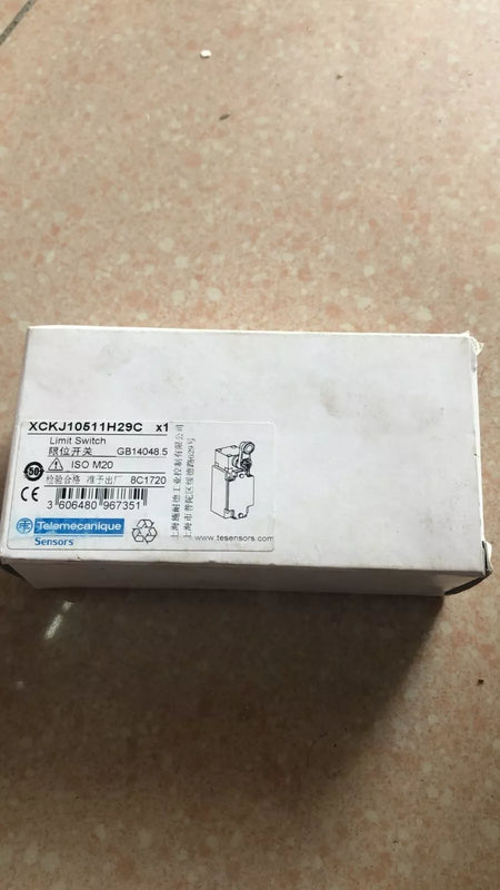 New Schneider Limit Switch XCKJ10511H29C XCK-J10511H29C In Box - XG eqpt