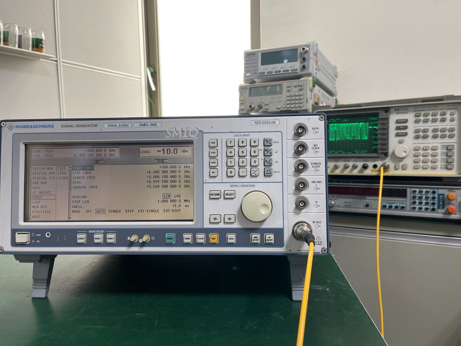 SMIQ06B Vector Signal Generator
