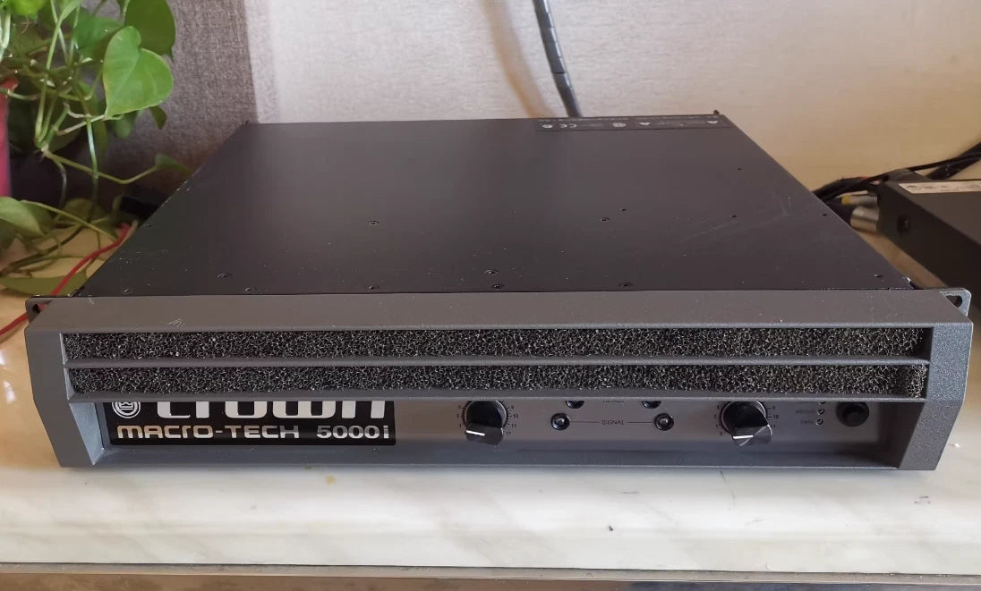 Crown MacroTech 5000i Dual Channel Power Amplifier