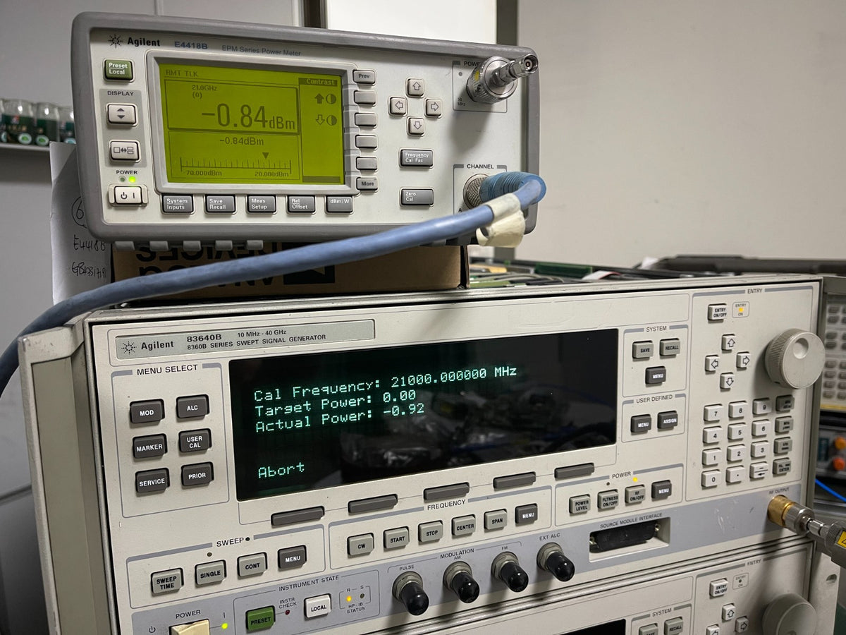 Agilent 83640B 10MHz-40GHz Synthesized Sweep Signal Generator 001/006/008_01111 - XG eqpt