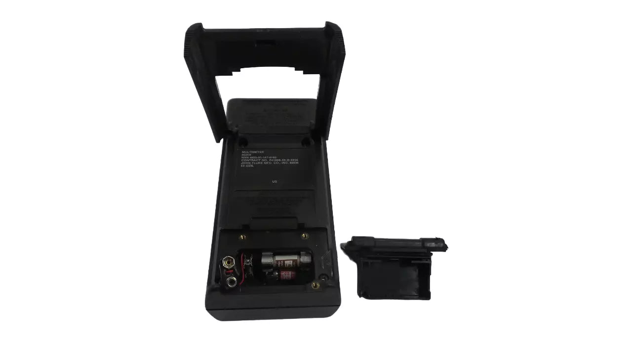Fluke 8025 A Digital Multimeter with Advanced Measurement Features