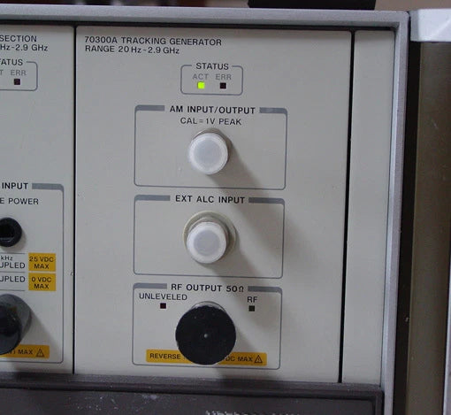 HP 70300A Tracking Generator 20Hz-2.9GHz