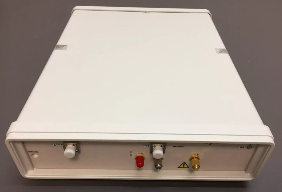 Optellent Model TGR-X110 Clock, Data, Trigger Recovery System