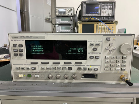 HP Agilent 83640B 10MHz-40GHz Synthesized Sweep Signal Generator _ 0869