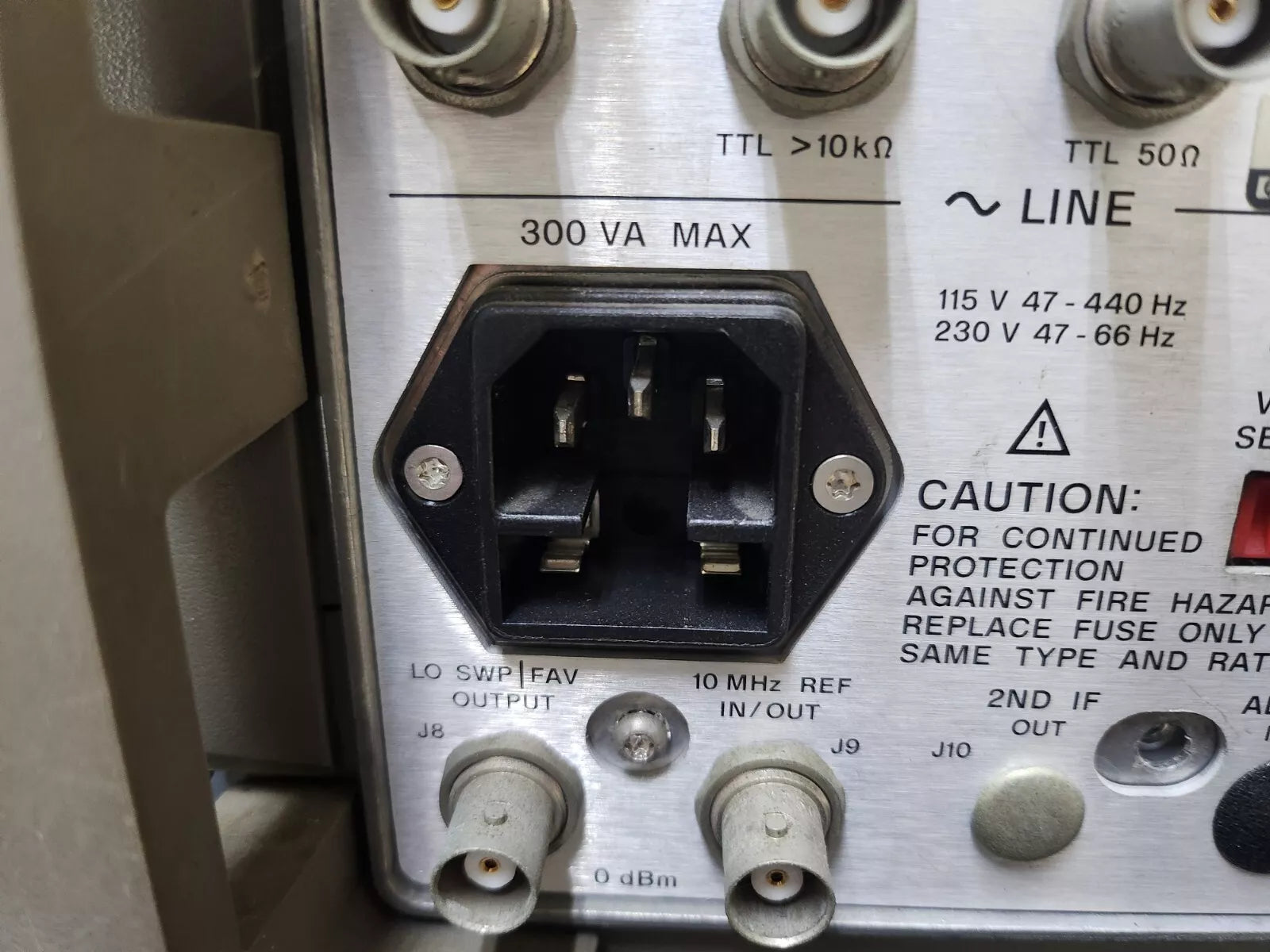 HP 8561E Portable Spectrum Analyzer 30 Hz to 6.5 GHz AS-IS