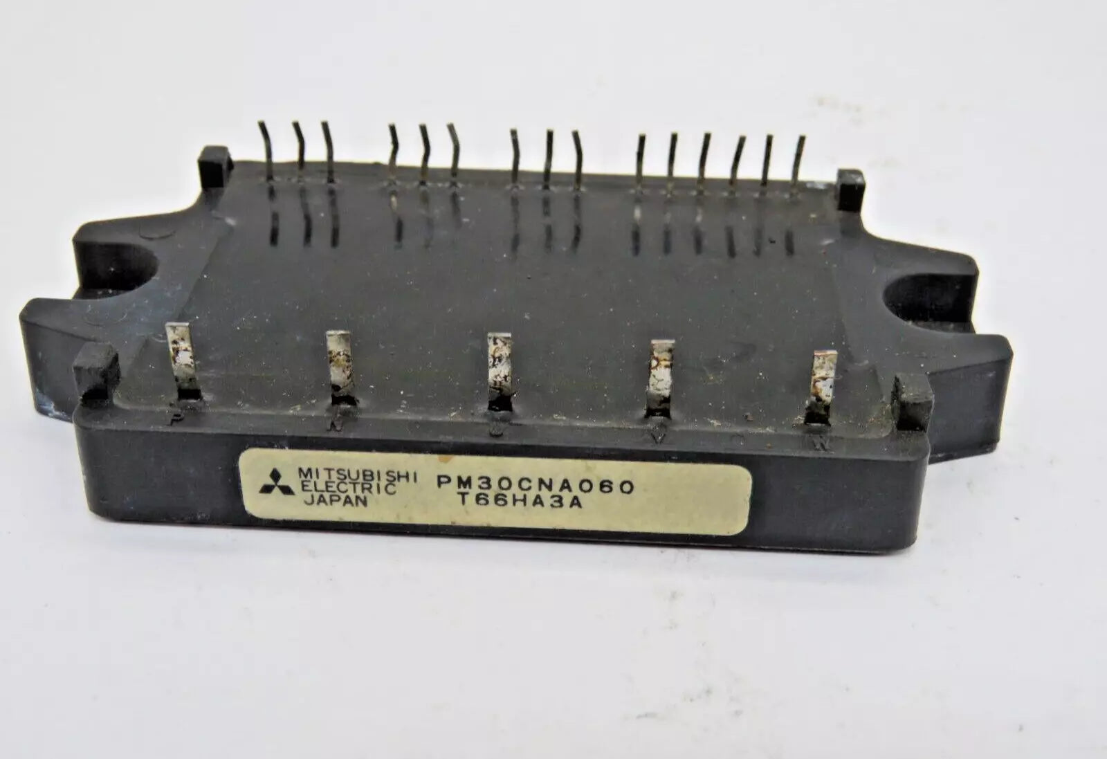 Mitsubishi Electric PM30CNA060 IGBT Power Transistor 600 V -USED