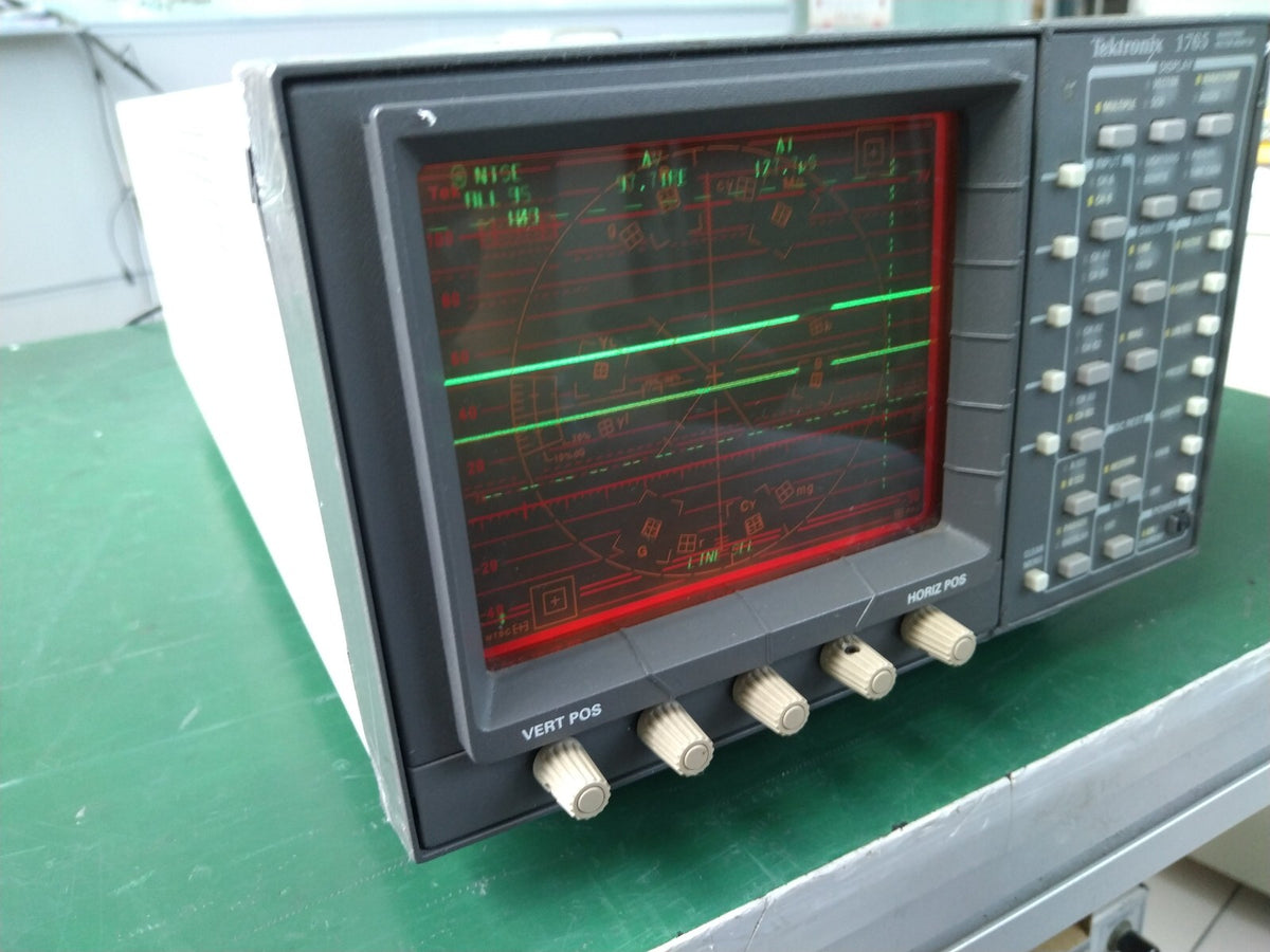 Tektronix 1765 Waveform / Vector Monitor
