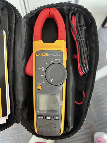 Wireless AC/DC TRMS Clamp Meter by Fluke