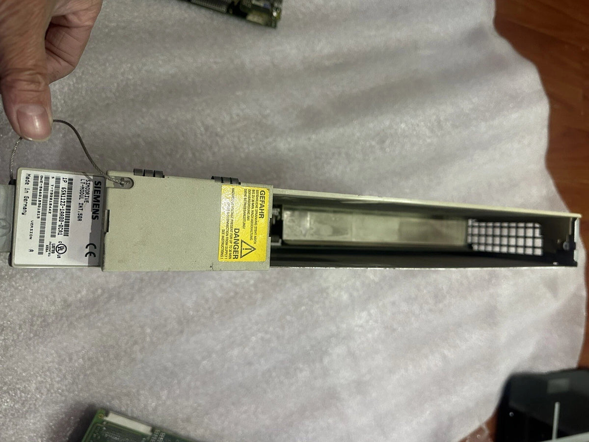 Siemens 6SN1123-1AA00-0CA1 CNC Control System Module
