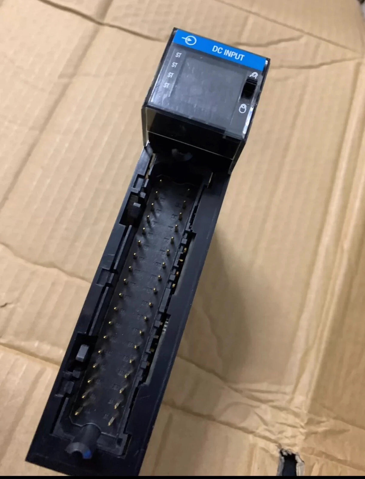 1756-IB32 Input Module: Features 32 Digital Input Points