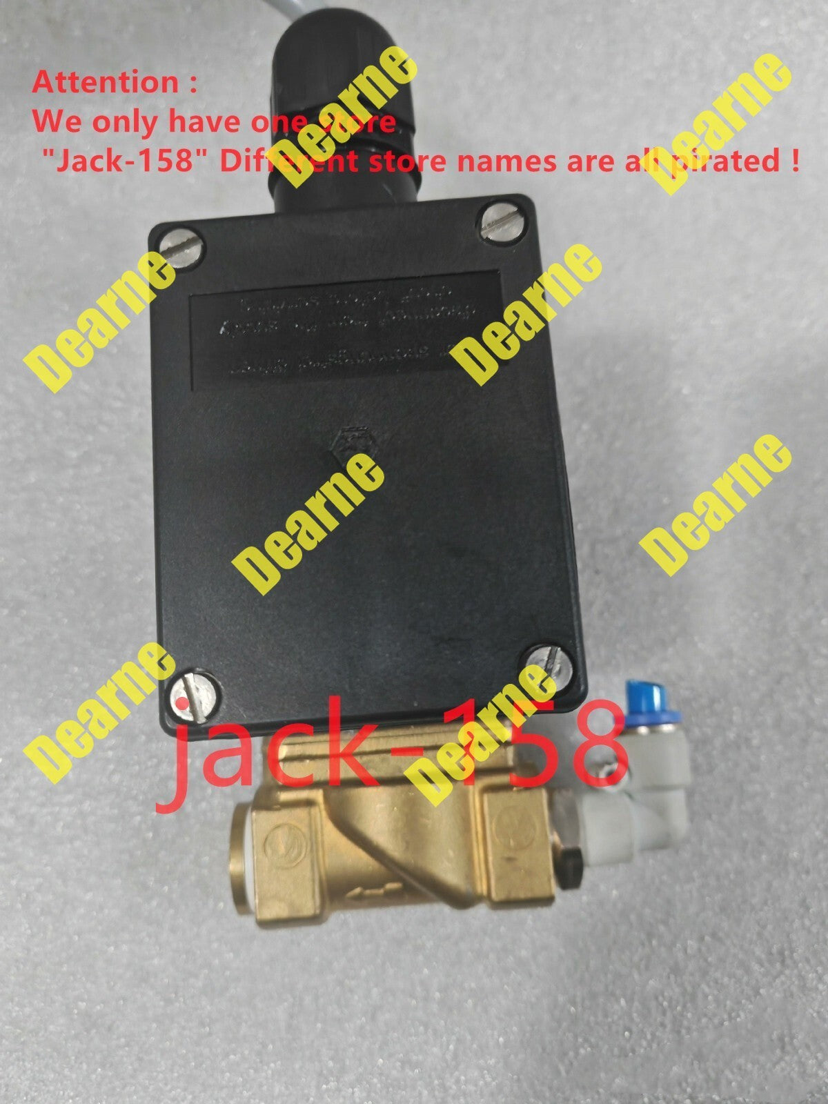 W11LG140079 Shipping via DHL or FedEx
