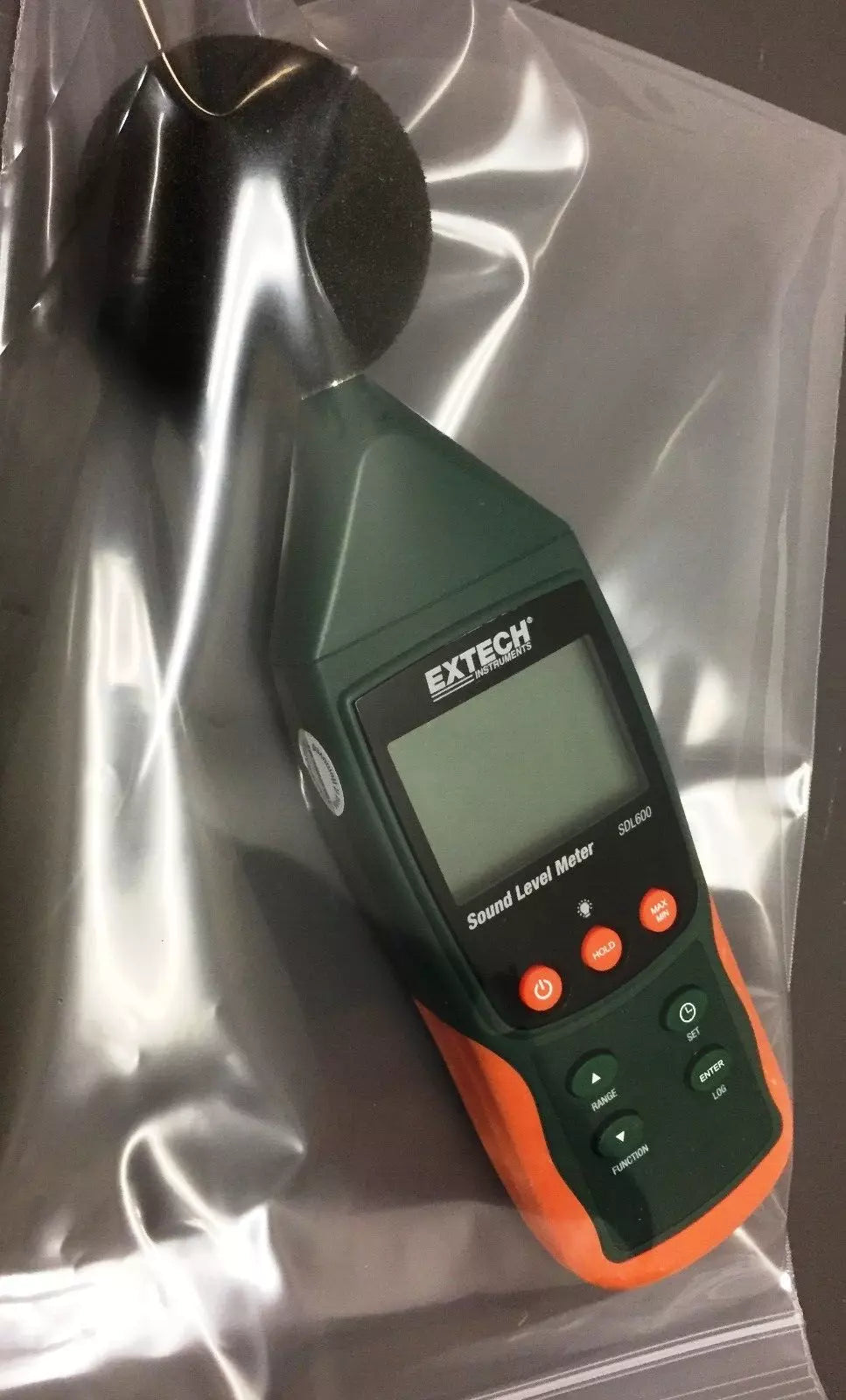 Extech SDL600 Sound Level Meter/Datalogger with 4GB San Disk SDHC Card