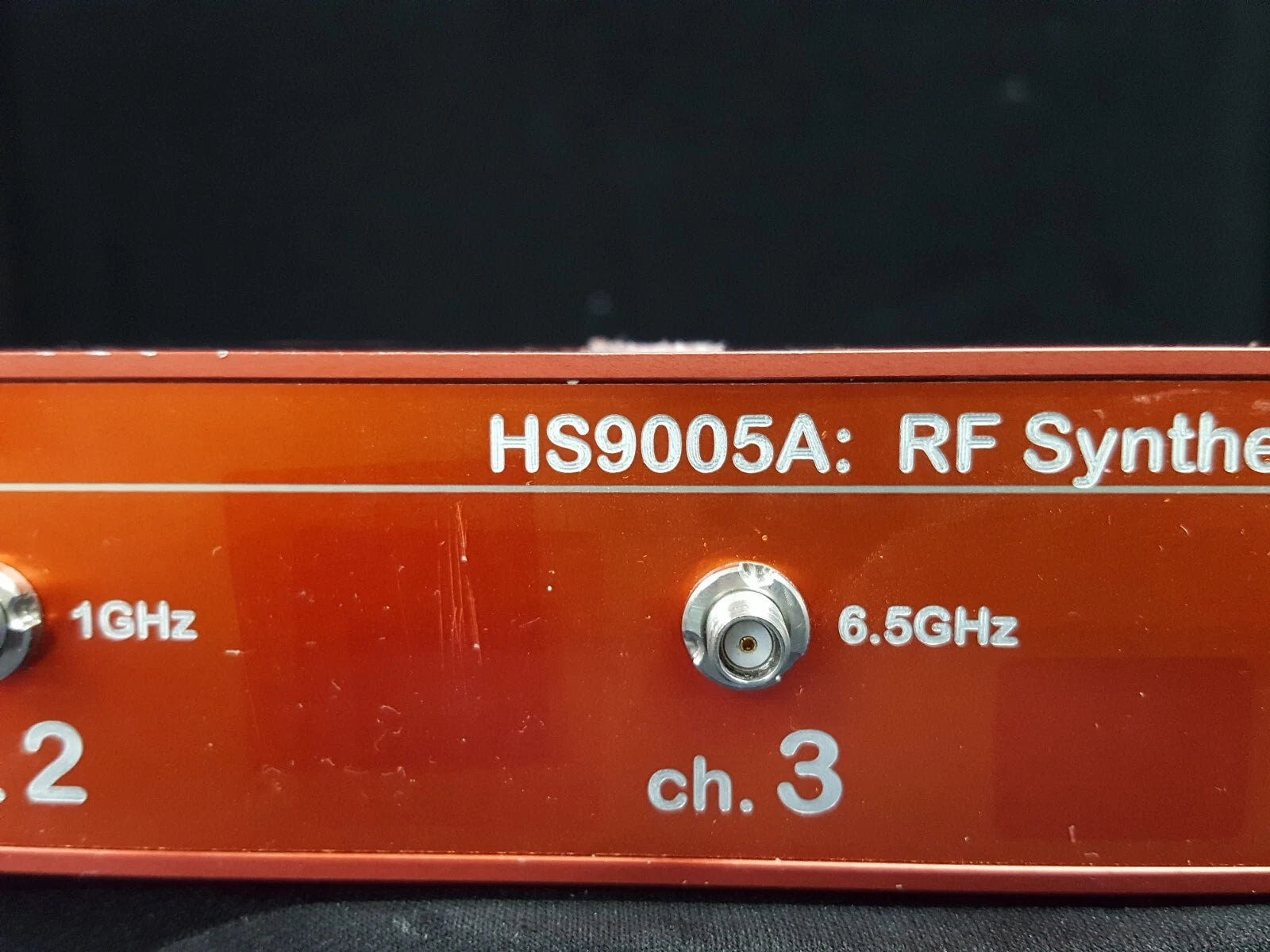 Holzworth HS9005A 5CH Phase Coherent RF Synthesizer with Opt. A2 E3 CMOS OCXO(227)