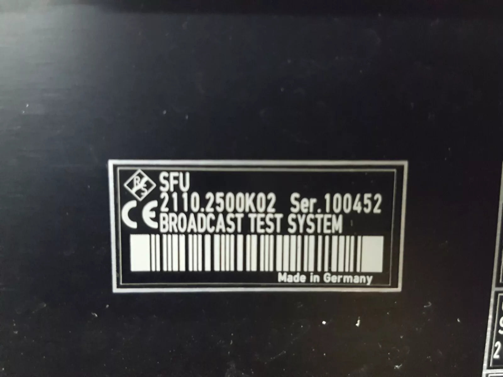 R&S SFU Broadcast Test System (100452) - B4 B6 B10 B30