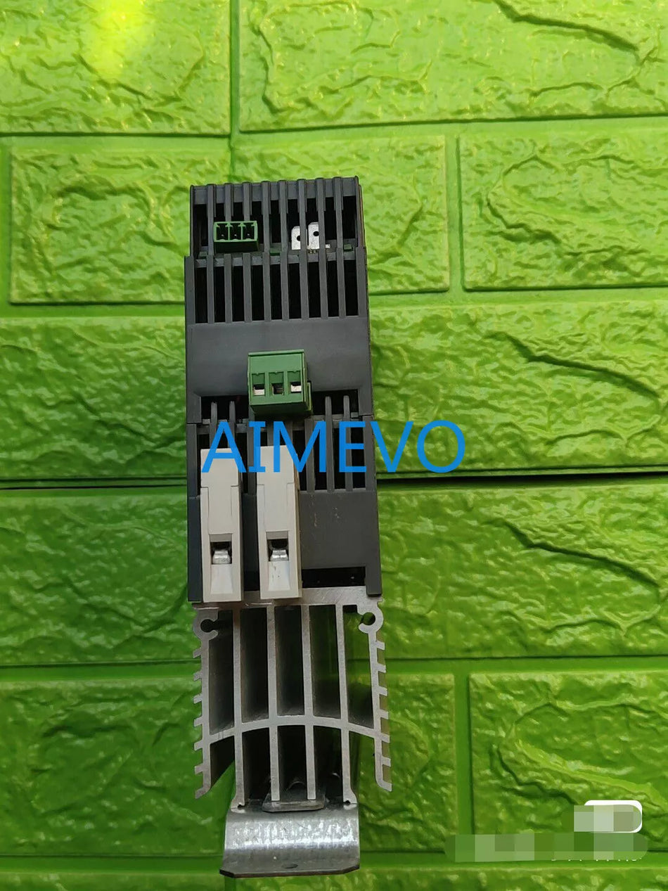 1pcs EUROTHERM Leistungssteller 7100A 25A/220V