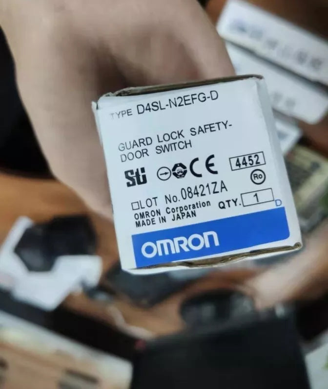 OMRON D4SL-N2EFG-D Safety Door Switch