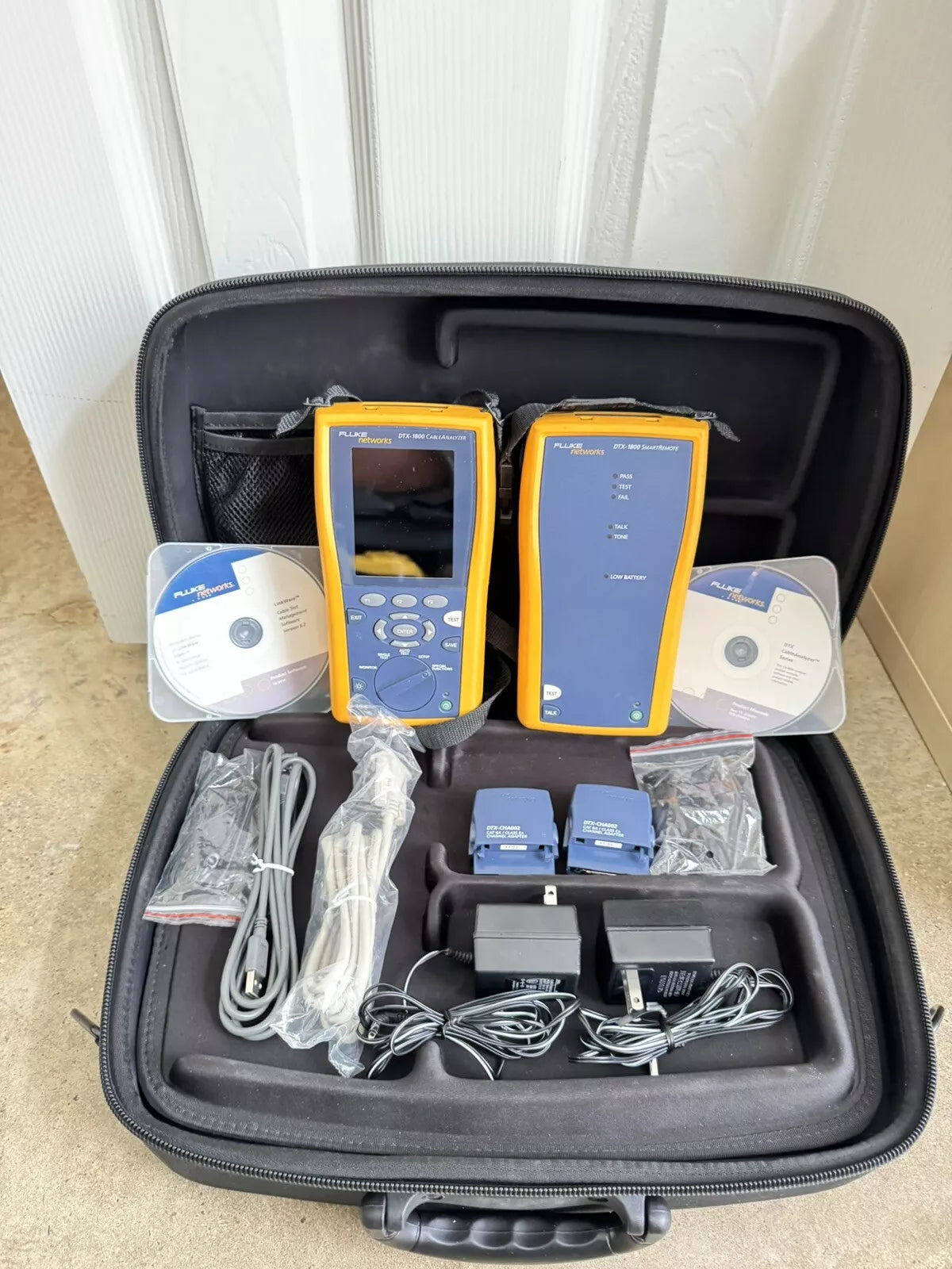 Fluke Networks DTX-1800 Cat6 Test Set with Hard Case & DTXCHA002