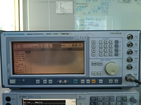 Rohde &amp; Schwarz SMIQ06B Vector Signal Generator 300 kHz to 6.4 GHz w/ BER _ 8542