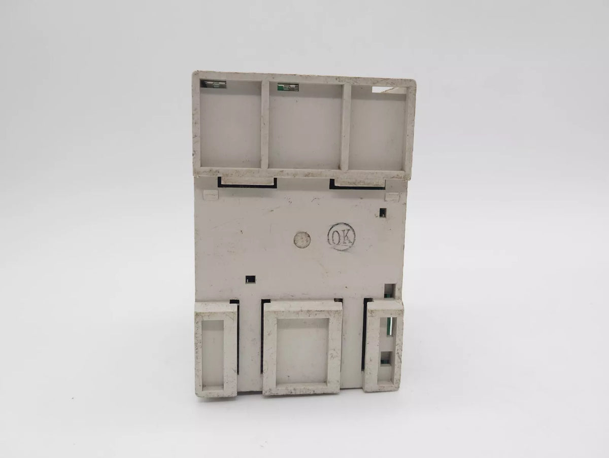 Mitsubishi FX2NC-64MT Programmable Controller Base Unit DC24V 11W