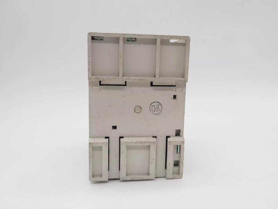 Mitsubishi FX2NC-64MT Programmable Controller Base Unit DC24V 11W