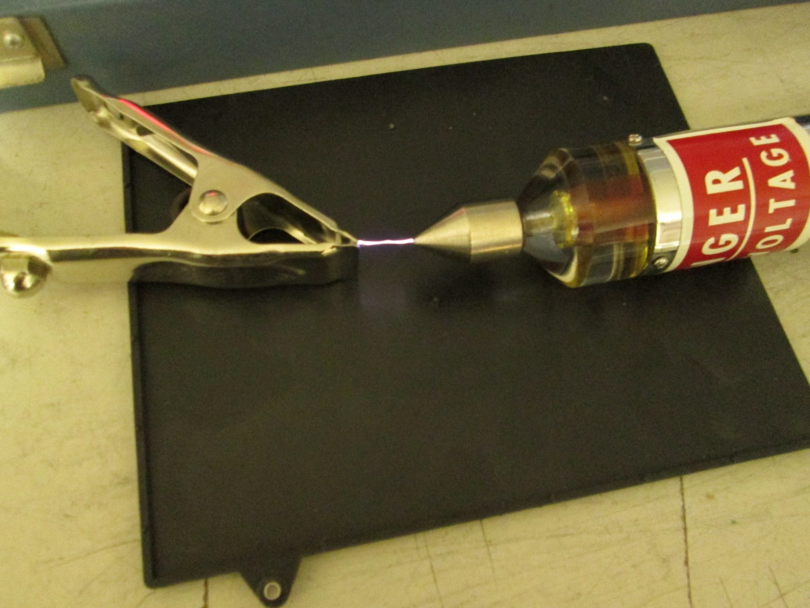 ESD Generator 25kV Probe by Andy Hish