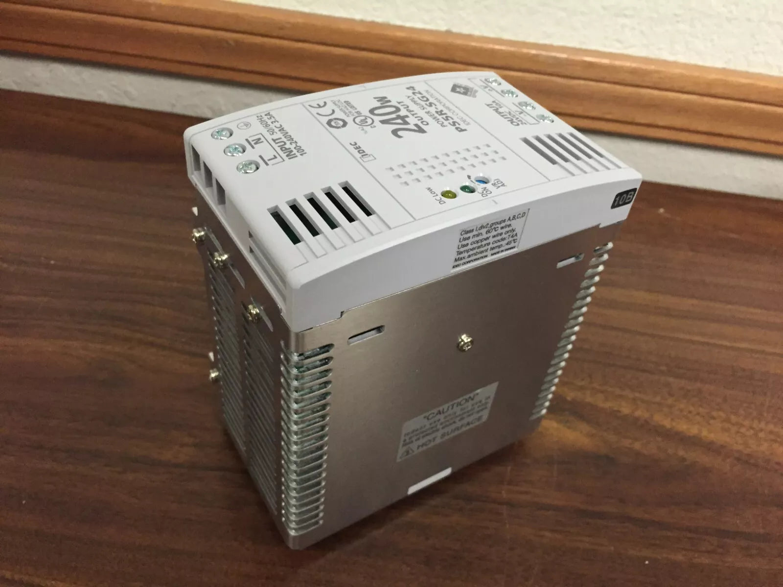 IDEC PS5R-SG24 Switching Power Supply 24V 1.3A